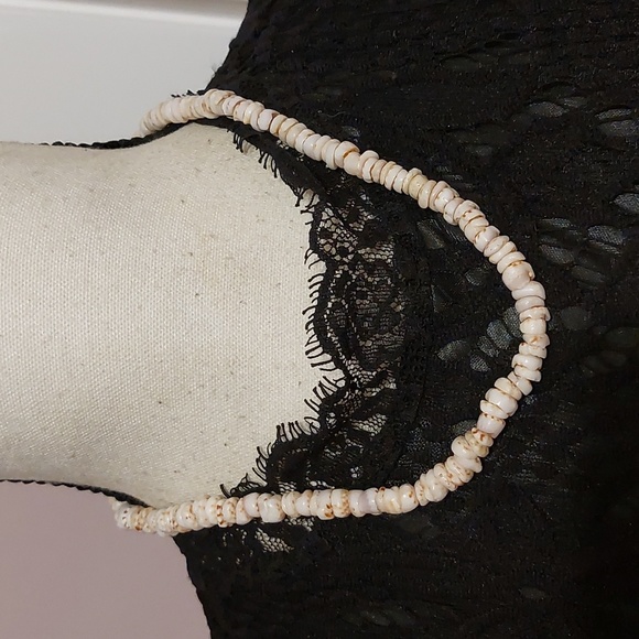 Vintage | Jewelry | Vintage Genuine Puka Shell Bead Necklace With Screw ...